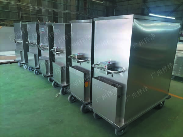 一次性物品電動轉運車采用304拉絲不銹鋼板面板厚度：≥1.2mm,表面作拉絲亞光處理。